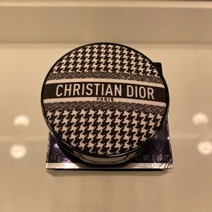Diorama edition Dior compact foundation